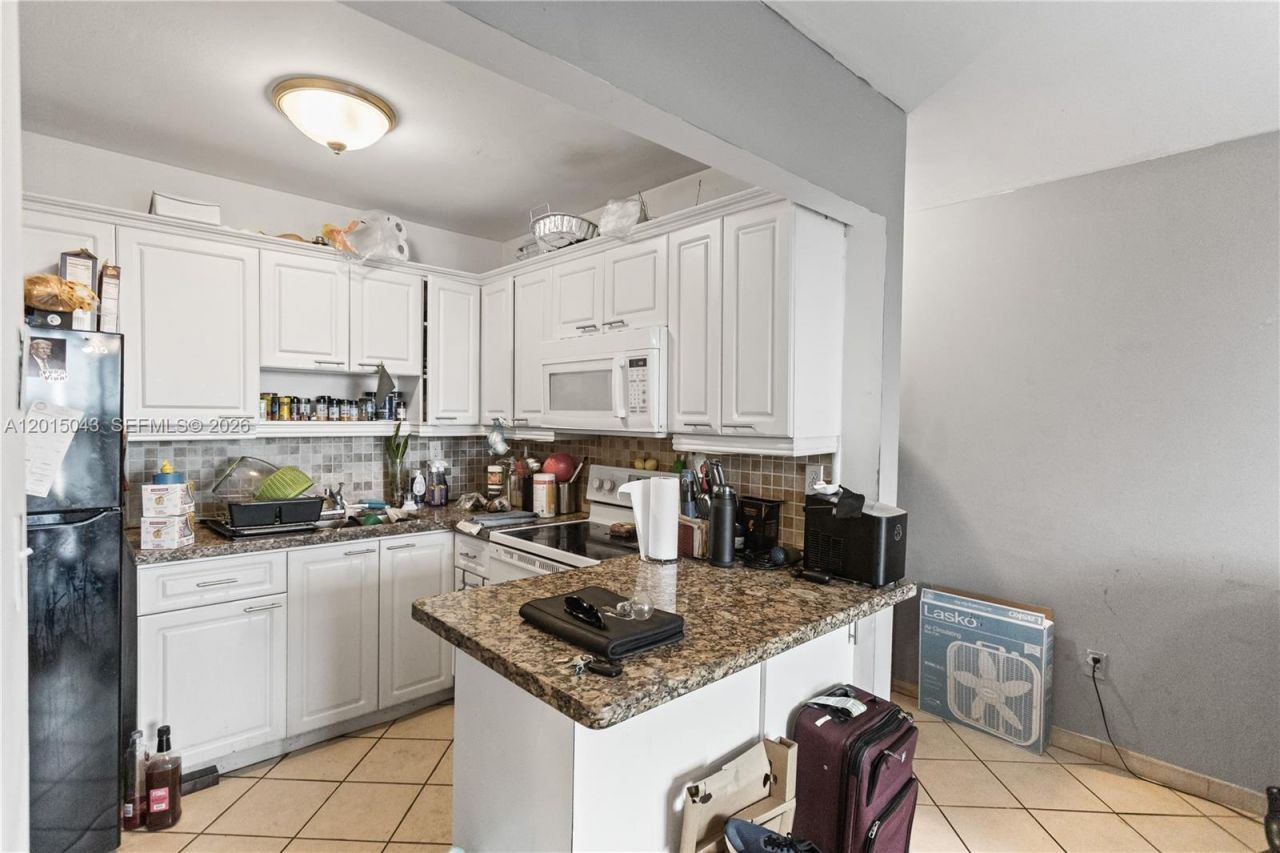 3551 SW 9th Ter , Unit 502, Miami, FL 33135 Photo