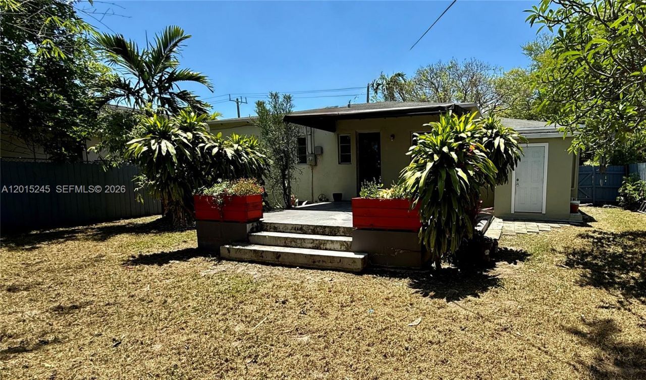2321 SW 31 Ave, Miami, FL 33145 Photo