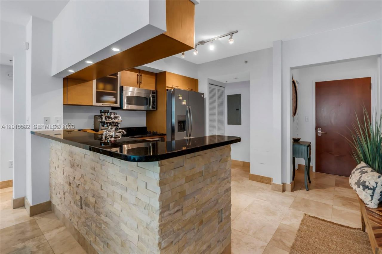 31 SE 5th St , Unit 3010, Miami, FL 33131 Photo