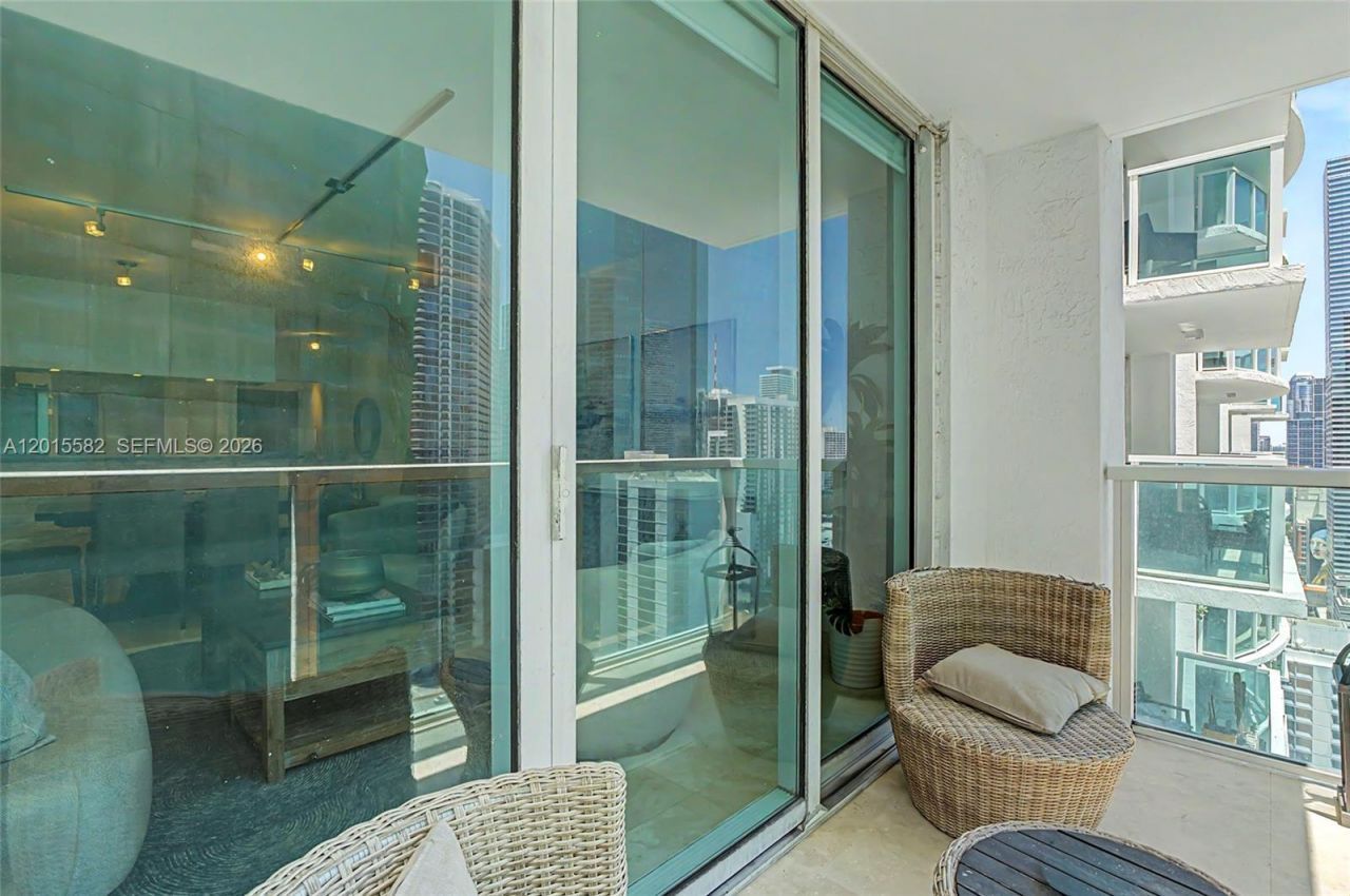 31 SE 5th St , Unit 3010, Miami, FL 33131 Photo