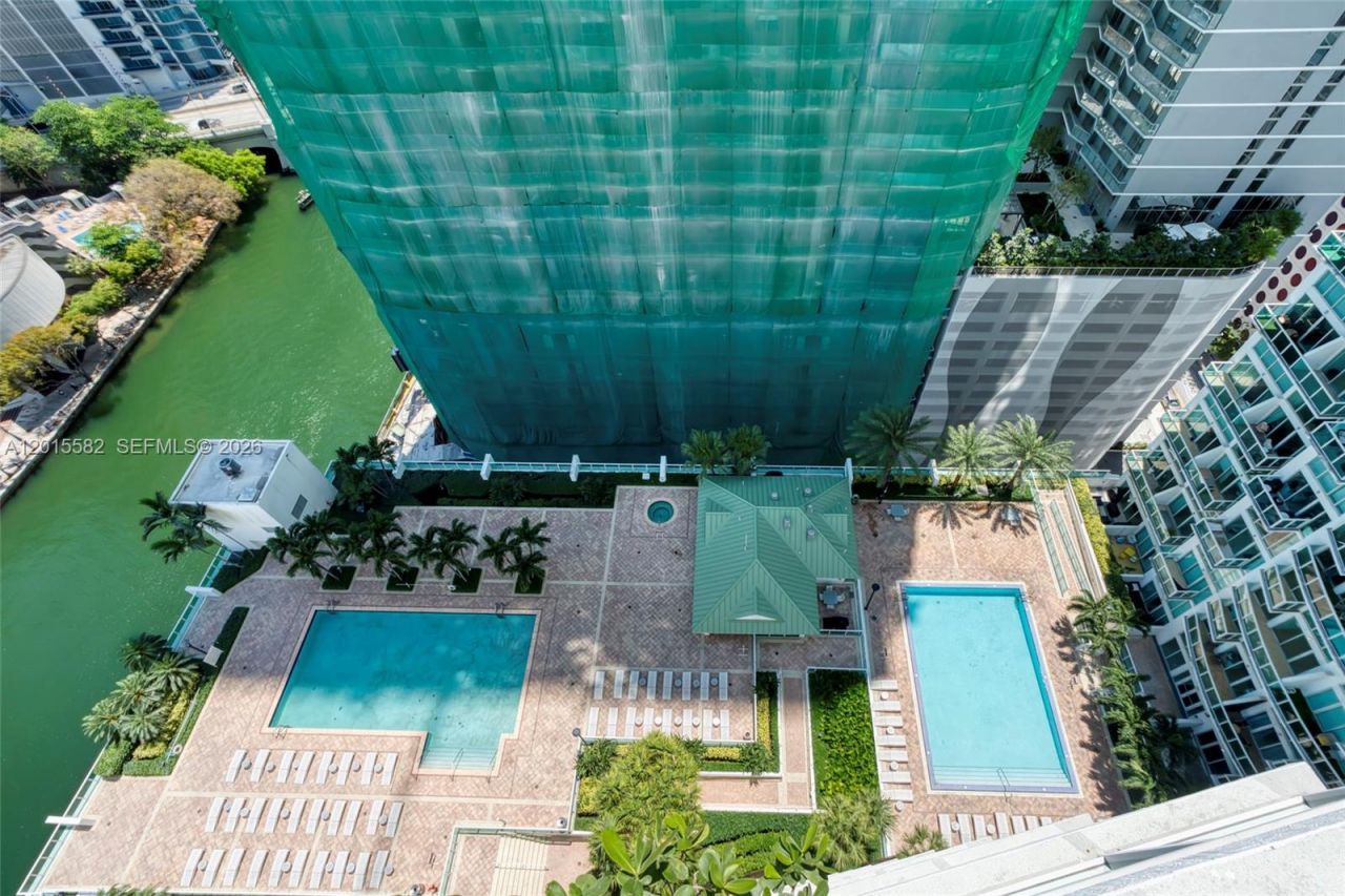 31 SE 5th St , Unit 3010, Miami, FL 33131 Photo