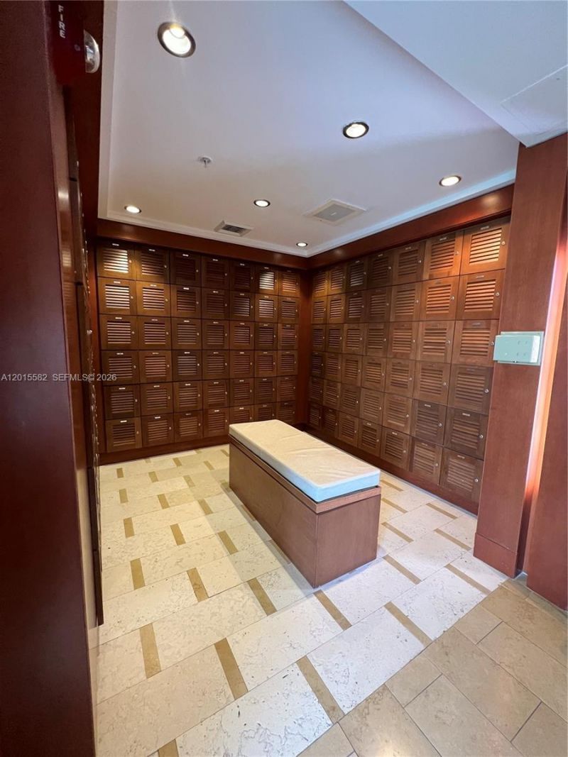 31 SE 5th St , Unit 3010, Miami, FL 33131 Photo