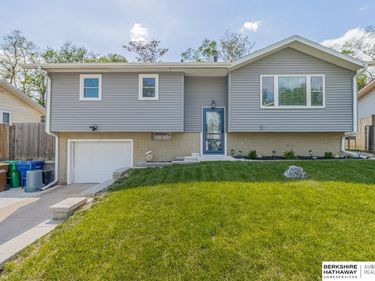 7310 Chandler Acres Drive , Bellevue, NE 68147