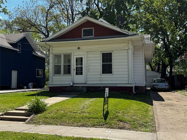 1614 Jefferson Avenue, Des Moines, IA 50314