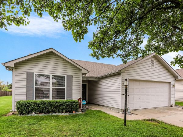 10229 Morning Light Drive, Avon, IN 46123
