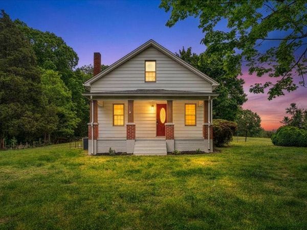 1384 Thaxton Mountain RD , Thaxton, VA 24174