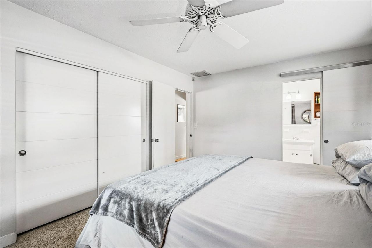 2747 Jefferson Circle, Sarasota, FL 34239 Photo