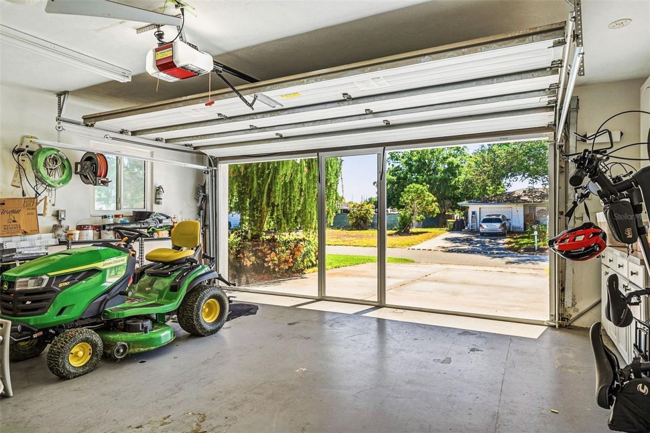 2747 Jefferson Circle, Sarasota, FL 34239 Photo