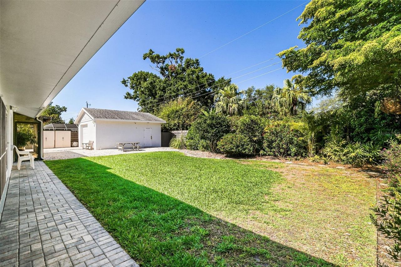 2747 Jefferson Circle, Sarasota, FL 34239 Photo