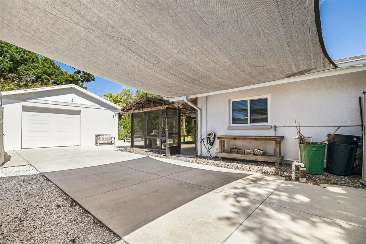 2747 Jefferson Circle, Sarasota, FL 34239 Photo