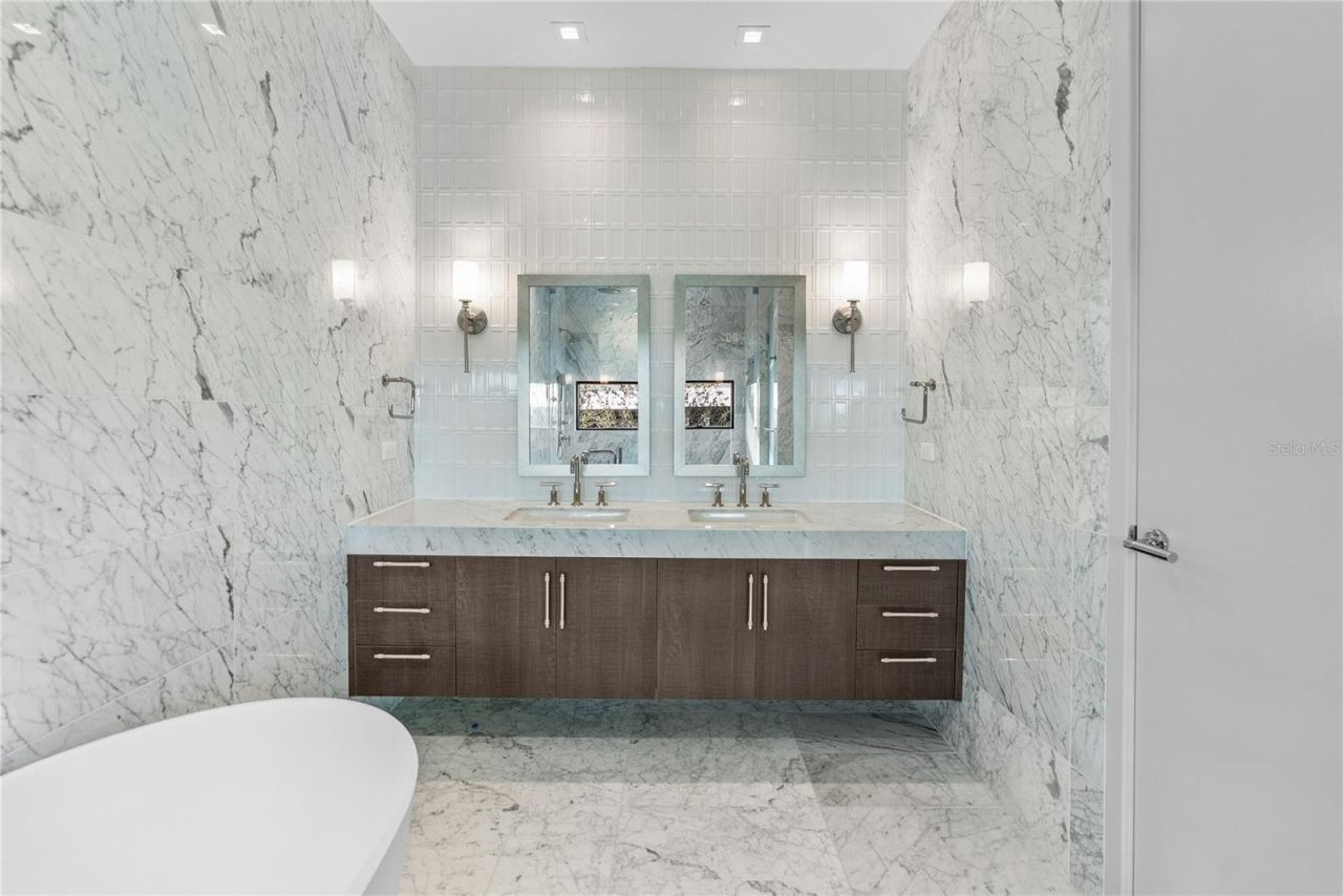 3020 W Santiago Street, Unit 1, Tampa, FL 33629 Photo