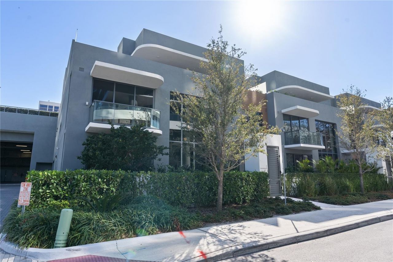 3020 W Santiago Street, Unit 1, Tampa, FL 33629 Photo