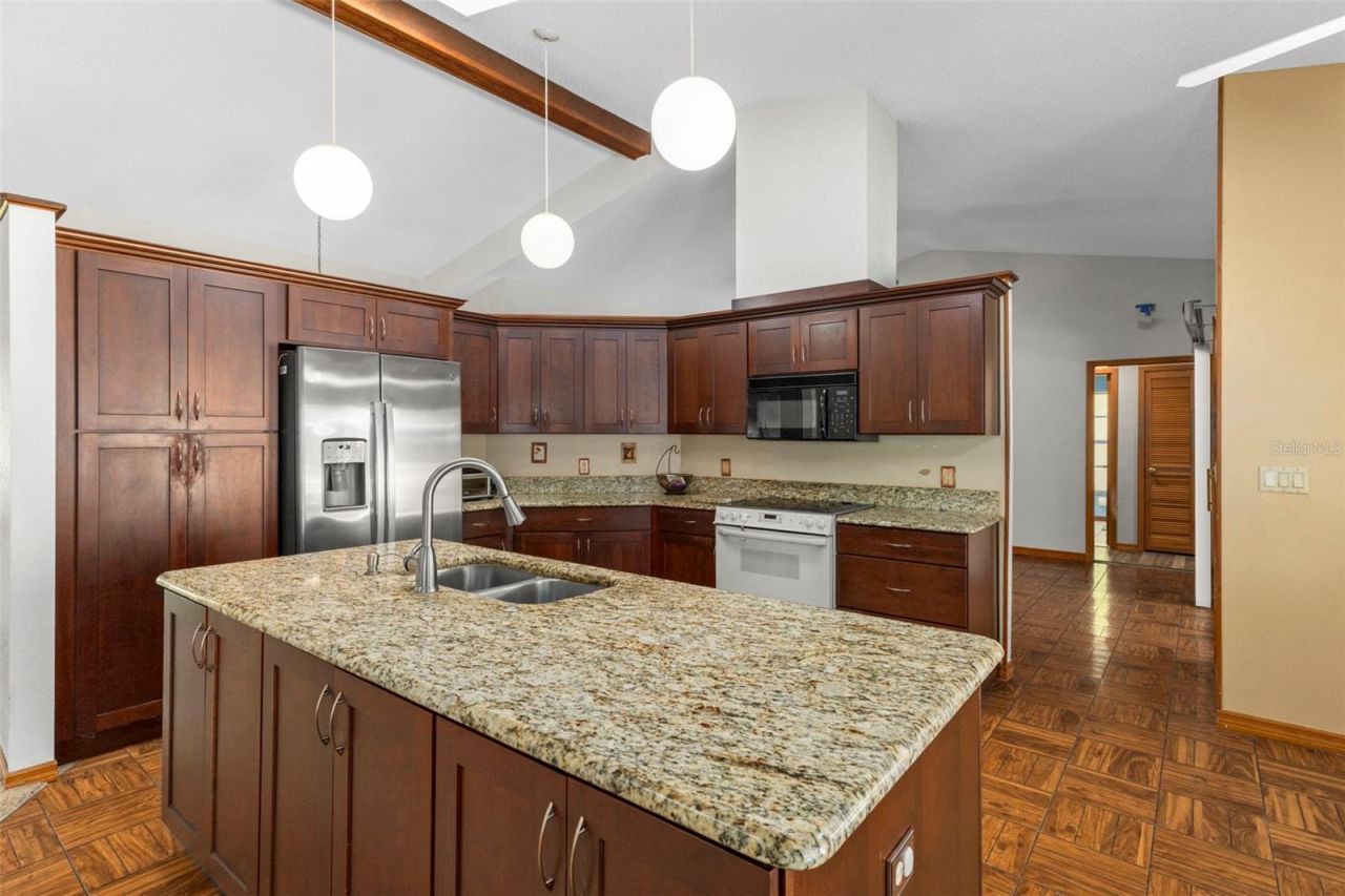 8959 Nakoma Way, Weeki Wachee, FL 34613 Photo