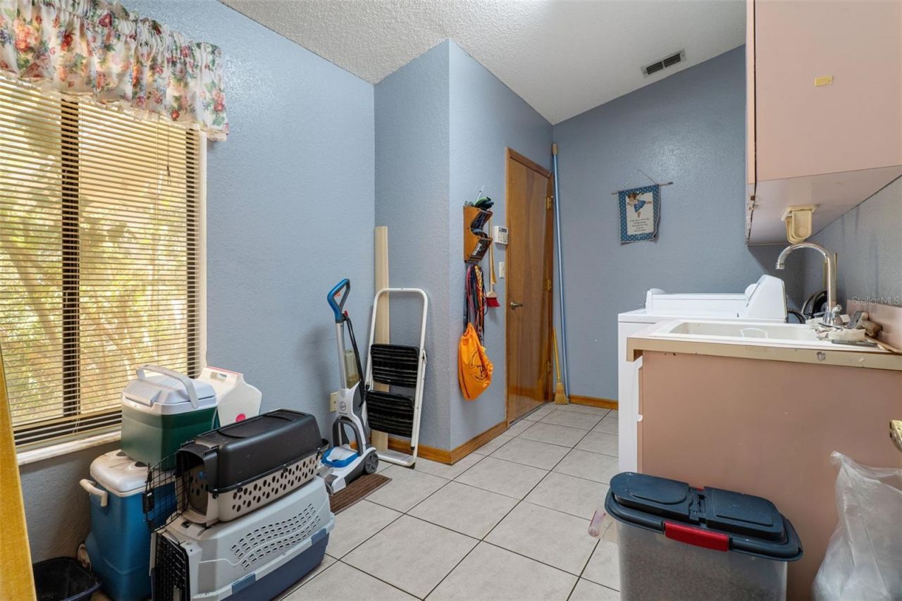 8959 Nakoma Way, Weeki Wachee, FL 34613 Photo