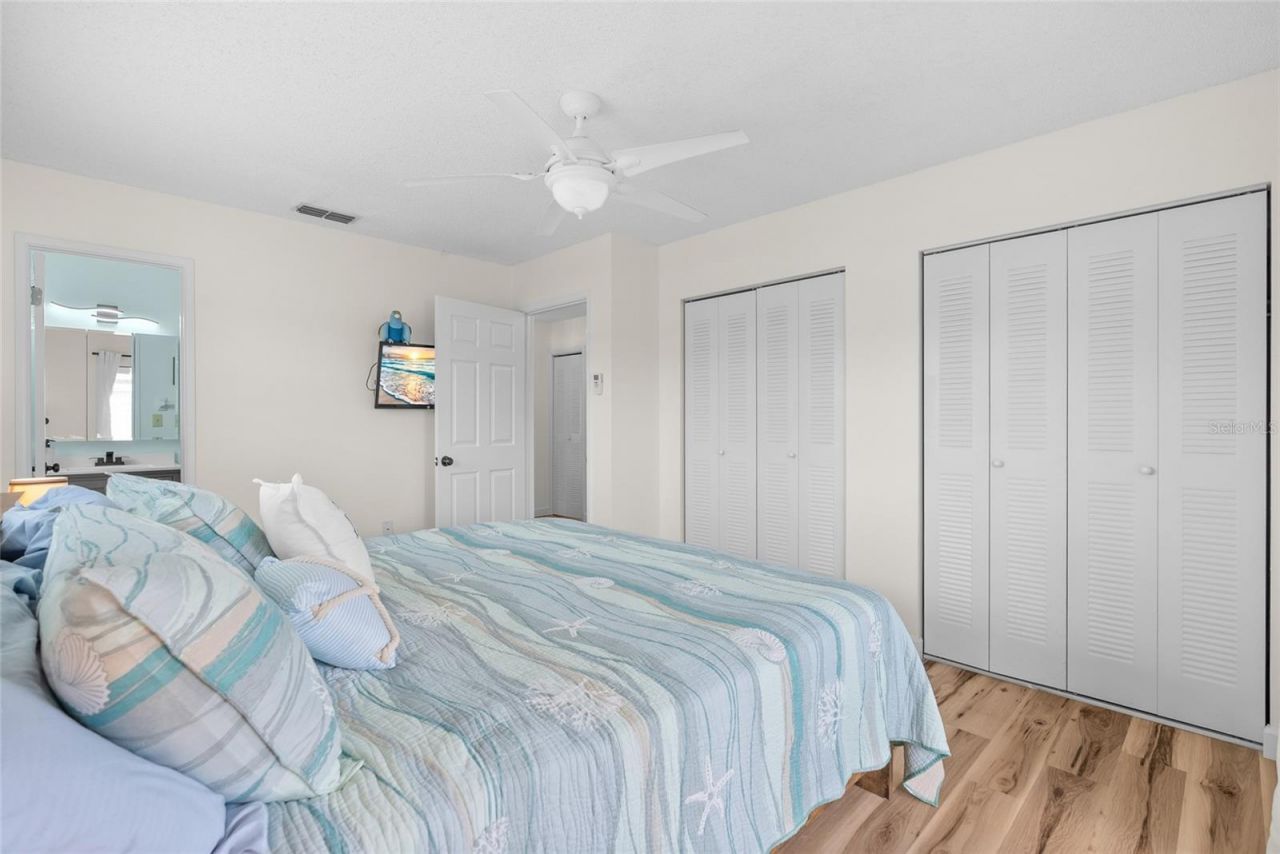 5967 Terrace Park Drive N, Unit 201, Saint Petersburg, FL 33709 Photo