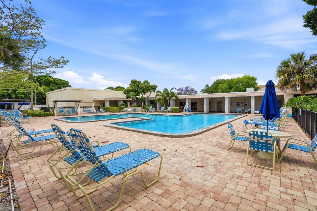 5967 Terrace Park Drive N, Unit 201, Saint Petersburg, FL 33709 Photo