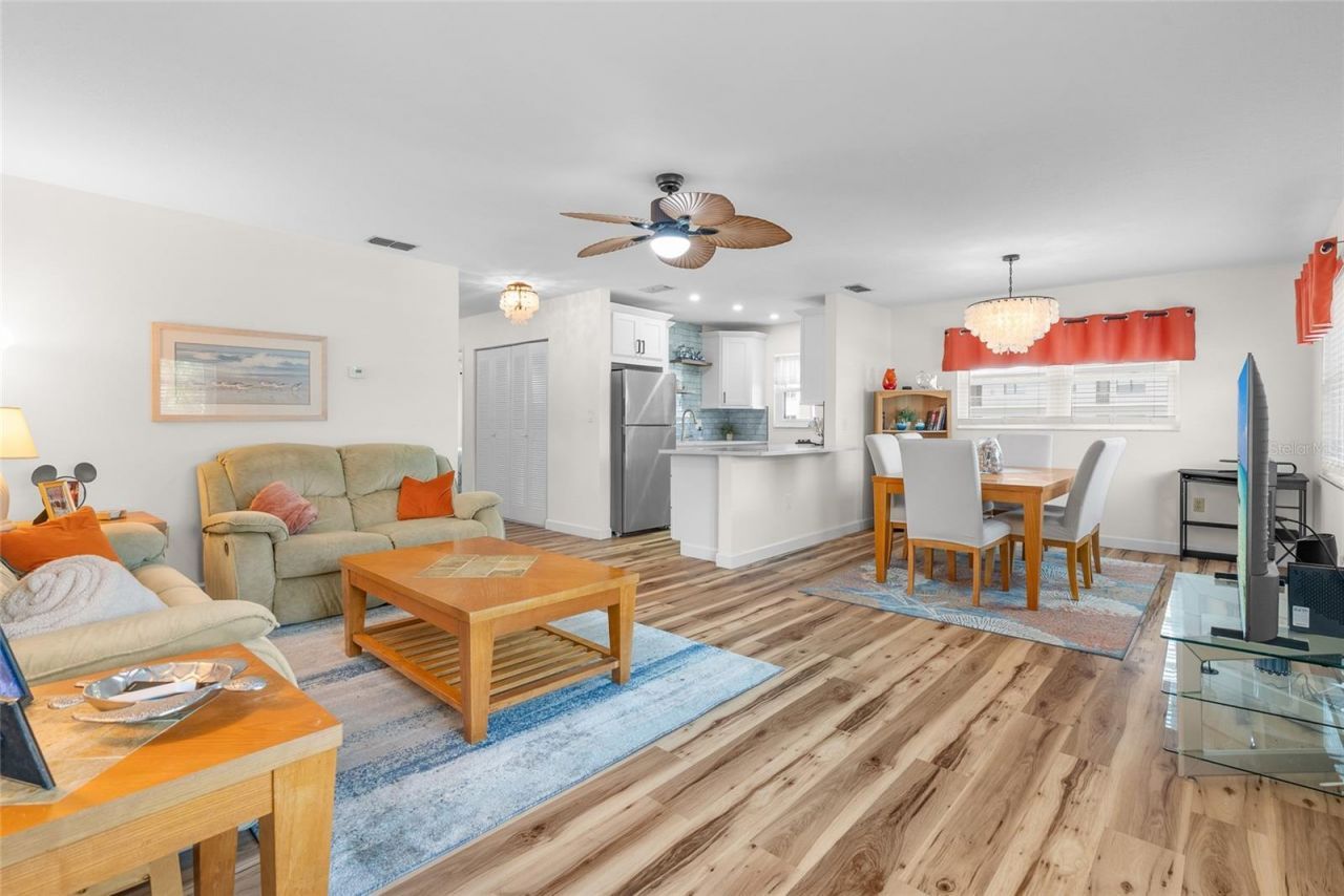 5967 Terrace Park Drive N, Unit 201, Saint Petersburg, FL 33709 Photo