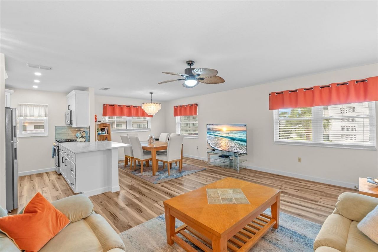 5967 Terrace Park Drive N, Unit 201, Saint Petersburg, FL 33709 Photo