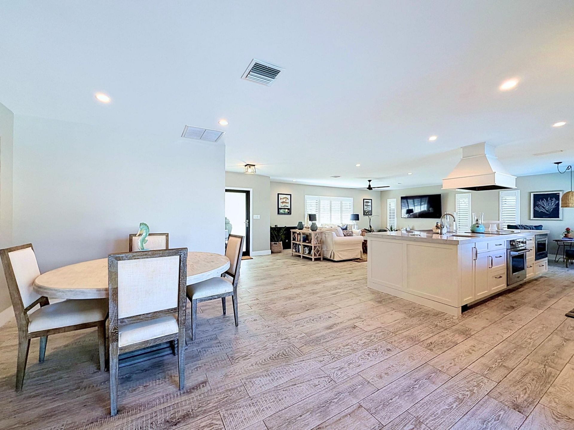 3851 NE 24th Avenue, Lighthouse Point, FL 33064 Photo