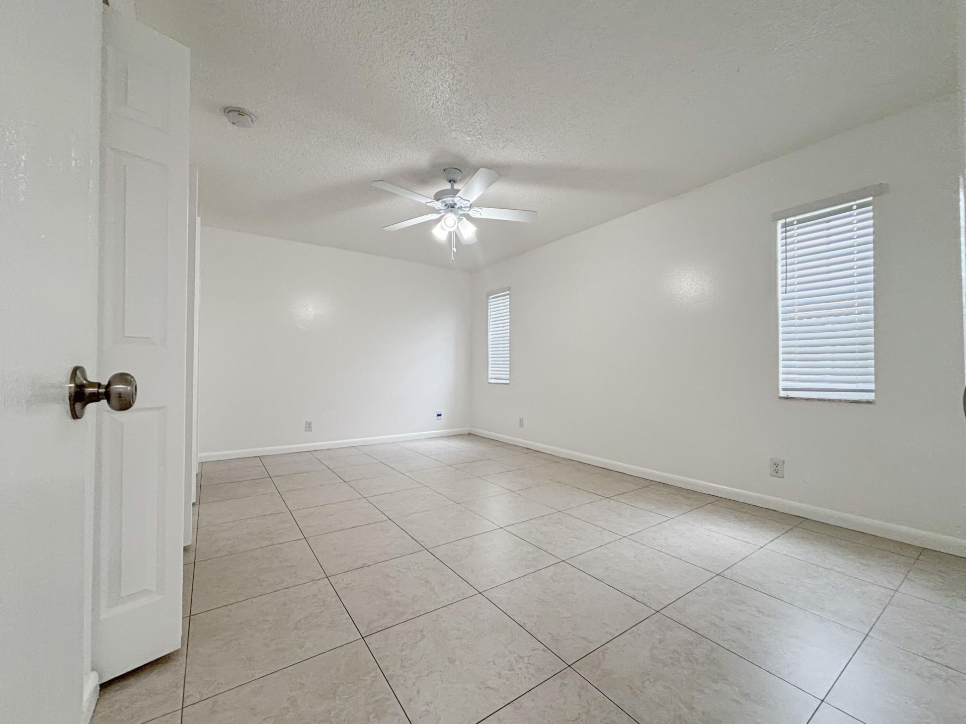 8830 W Sample Road, Unit 3, Coral Springs, FL 33065 Photo