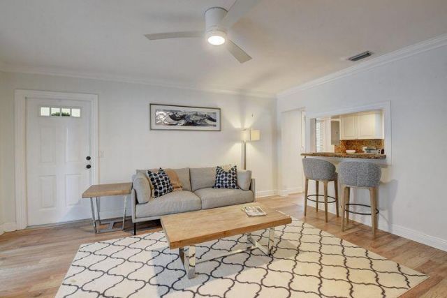 49 SE 7th Avenue, Unit 4, Delray Beach, FL 33483 Photo