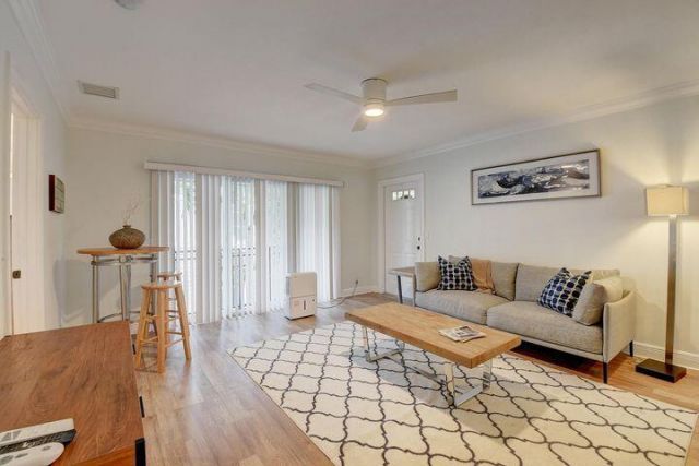 49 SE 7th Avenue, Unit 4, Delray Beach, FL 33483 Photo