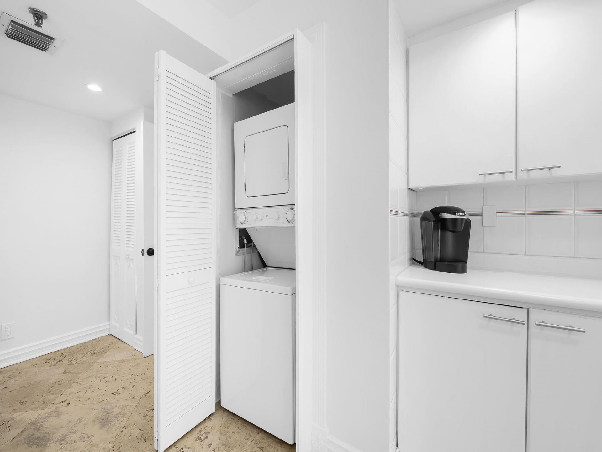 2917 S Ocean Boulevard, Unit 304, Highland Beach, FL 33487 Photo
