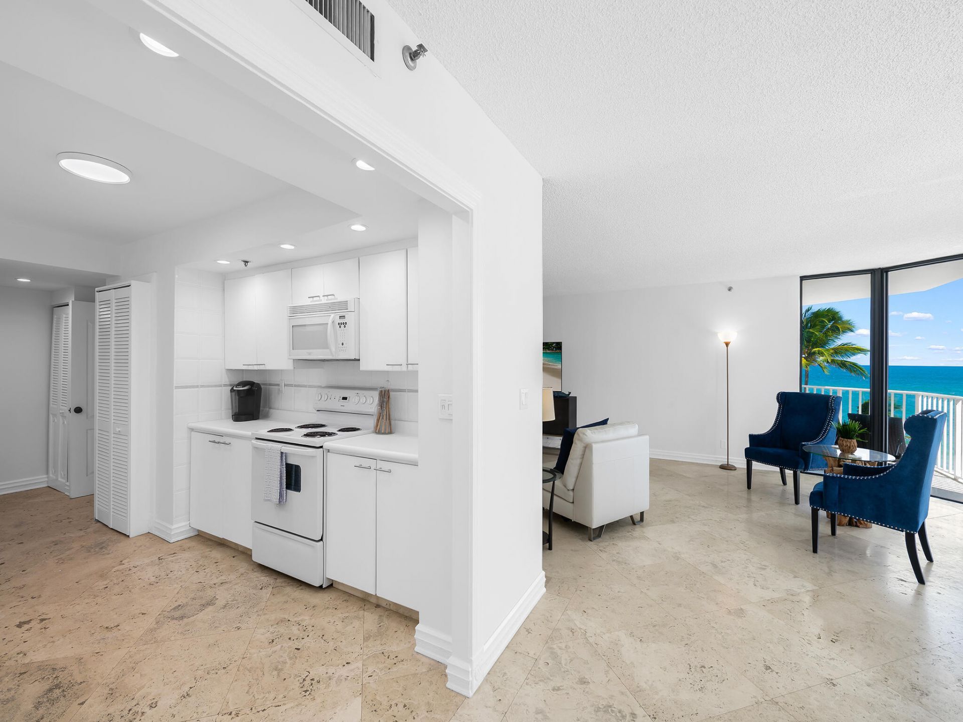 2917 S Ocean Boulevard, Unit 304, Highland Beach, FL 33487 Photo
