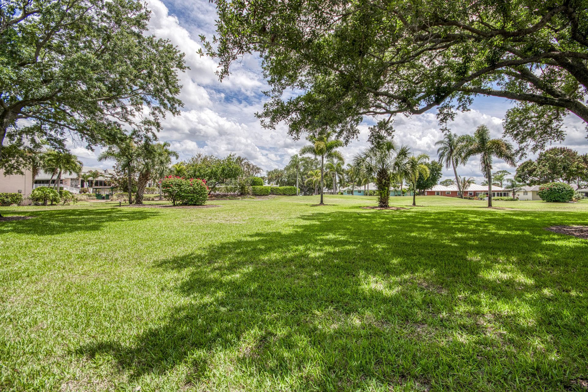 18081 SE Country Club Drive, Unit 16-151, Jupiter, FL 33469 Photo