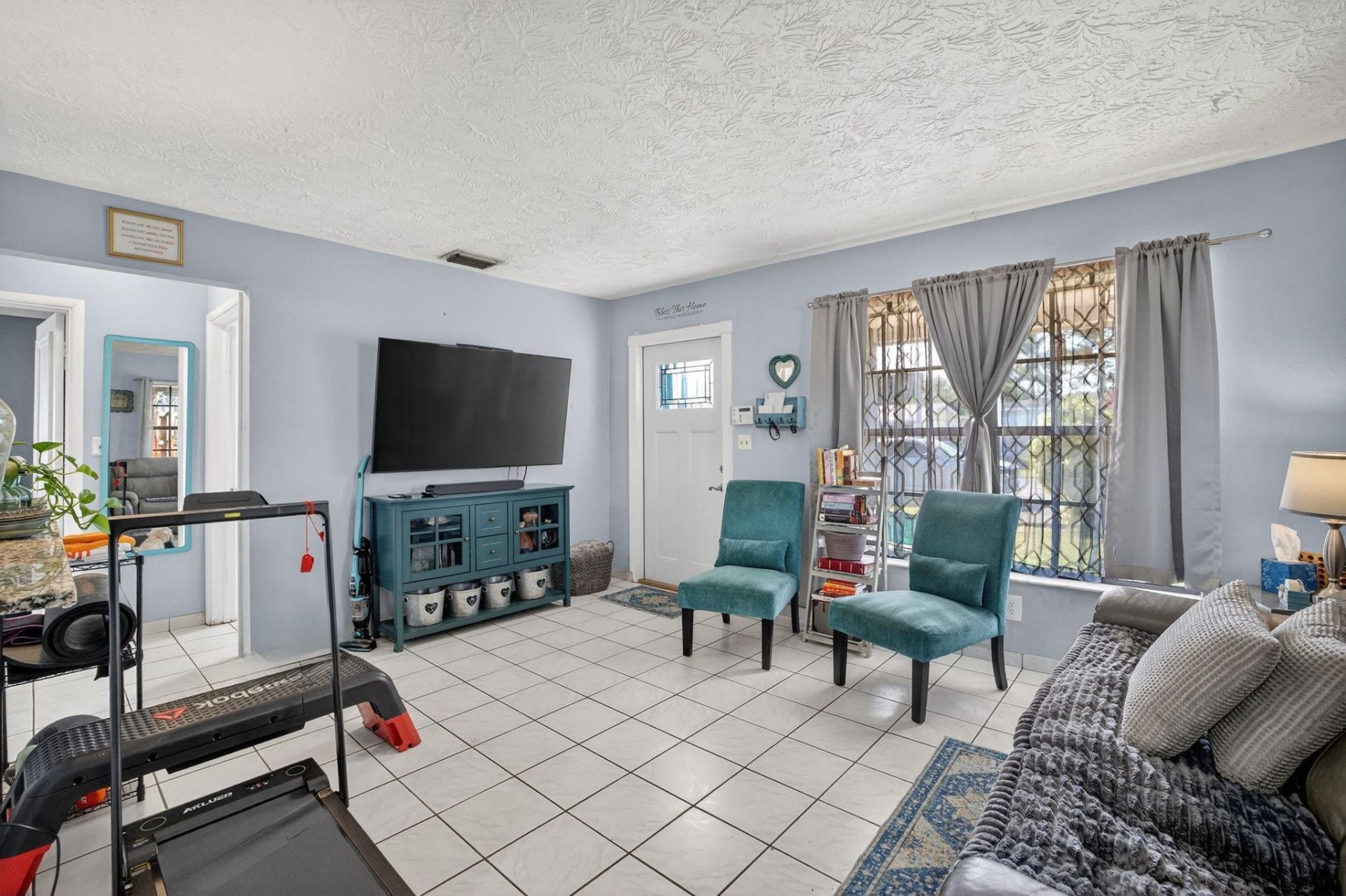 131 SW 7th Terrace, Hallandale Beach, FL 33009 Photo