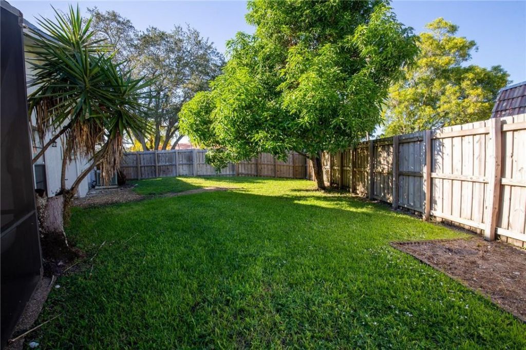 5100 SW 104th Avenue, Cooper City, FL 33328 Photo