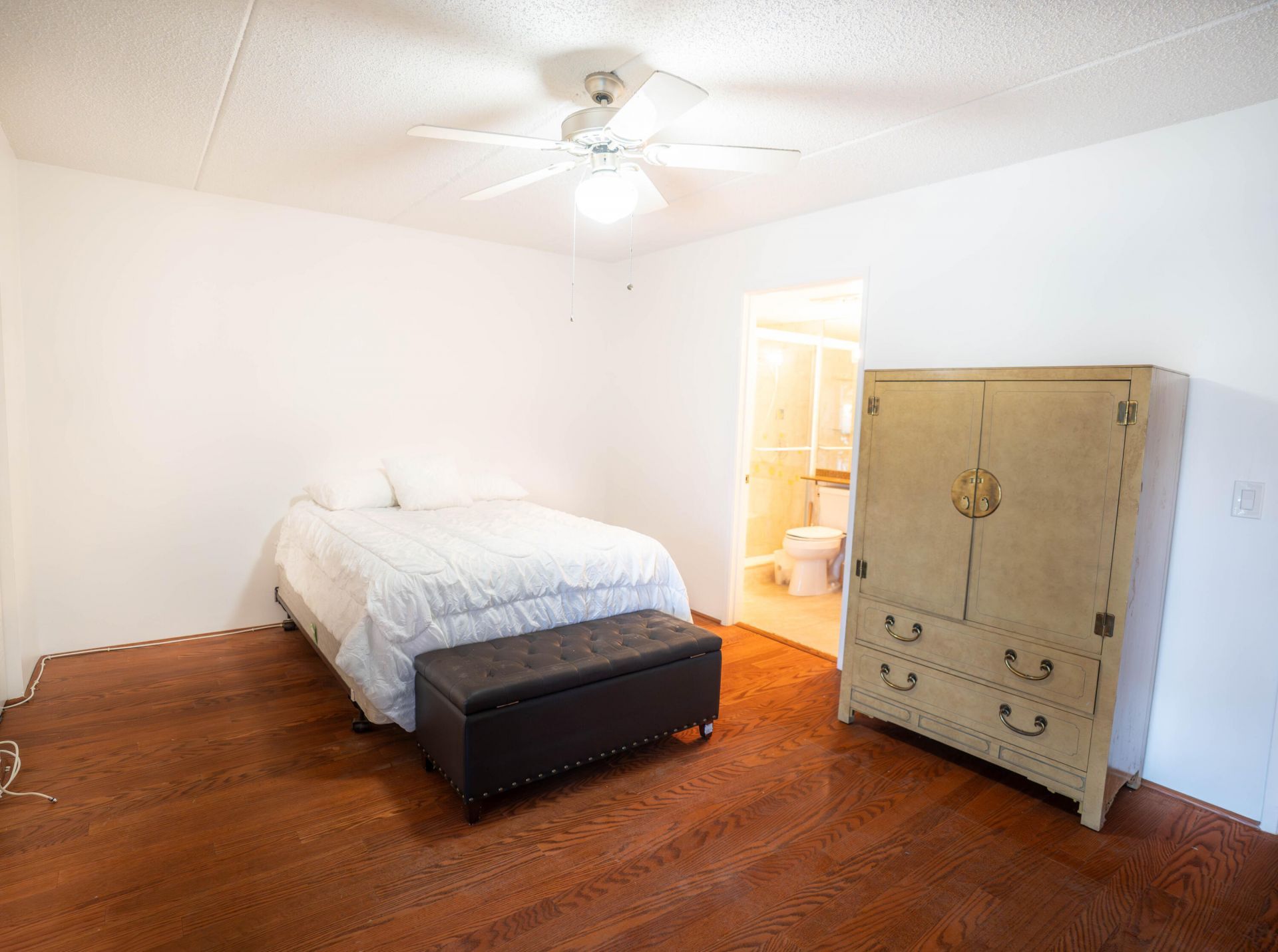 400 W Village Green Cir Circle W, Unit 214, Palm Springs, FL 33461 Photo