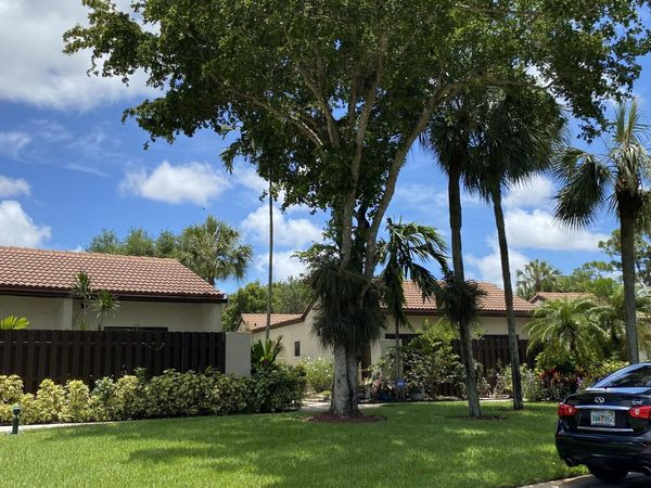 21952 Cypress Drive, Unit 40, Boca Raton, FL 33433