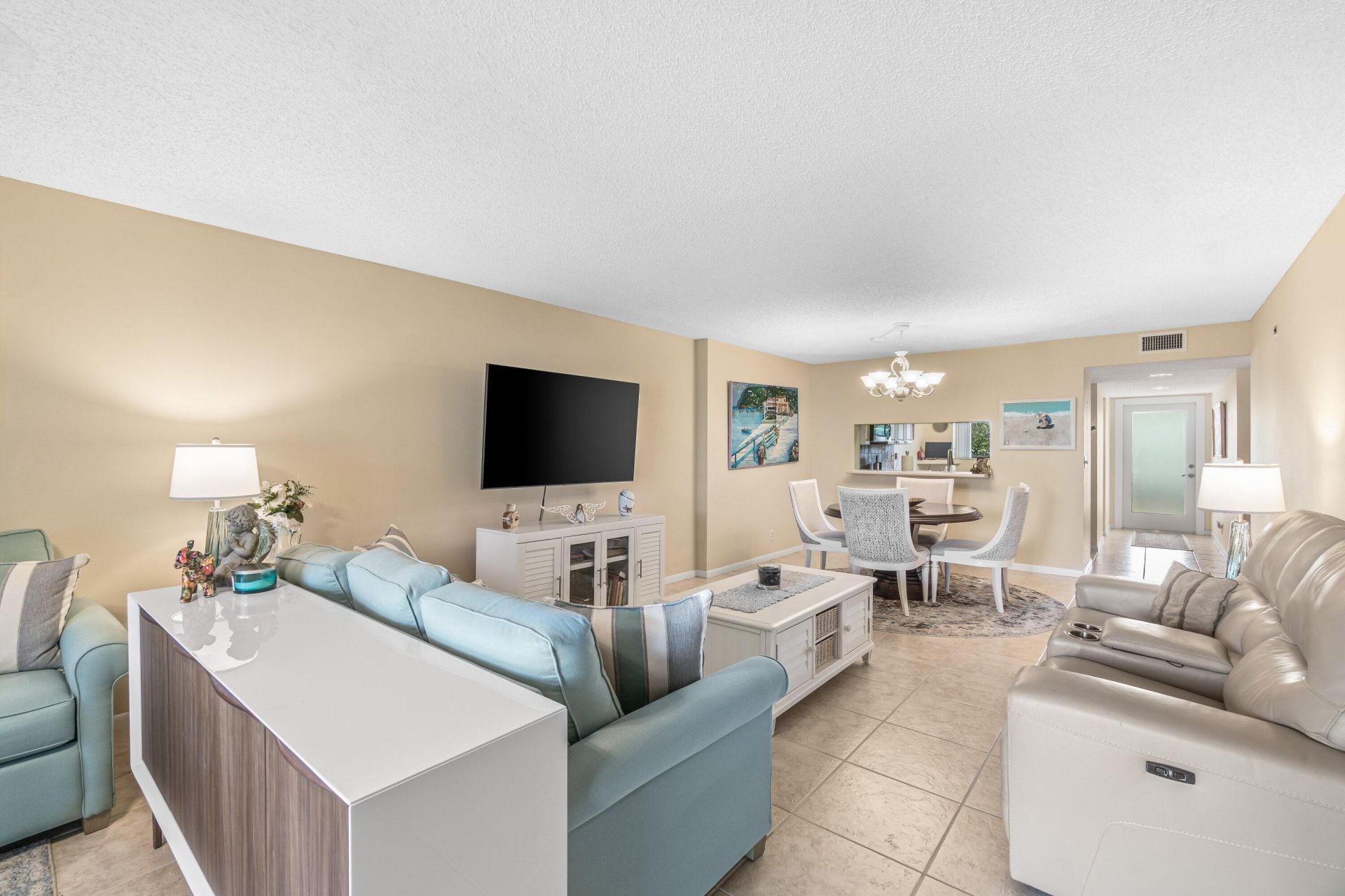5550 Witney Drive, Unit 102, Delray Beach, FL 33484 Photo