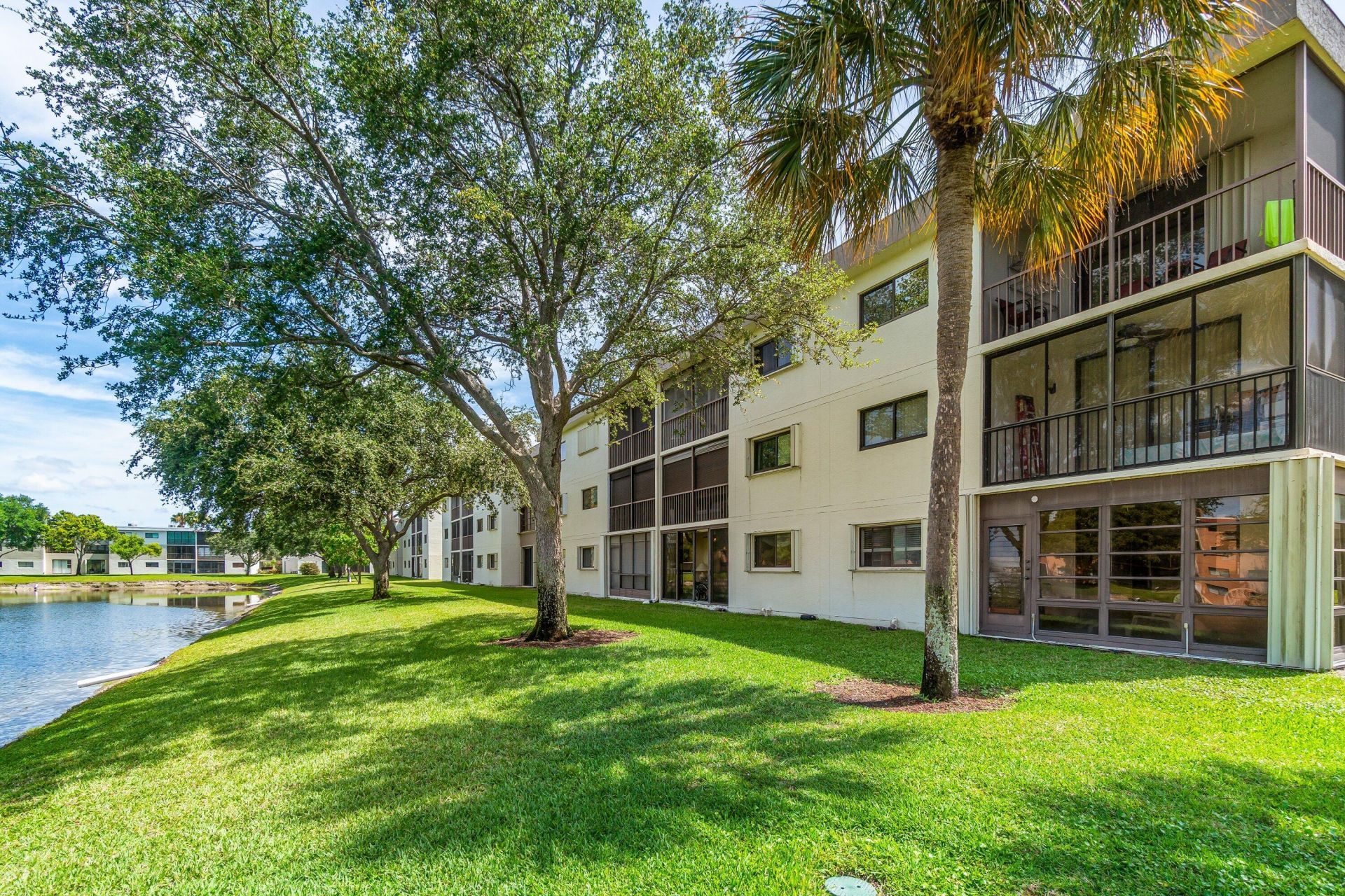 5550 Witney Drive, Unit 102, Delray Beach, FL 33484 Photo