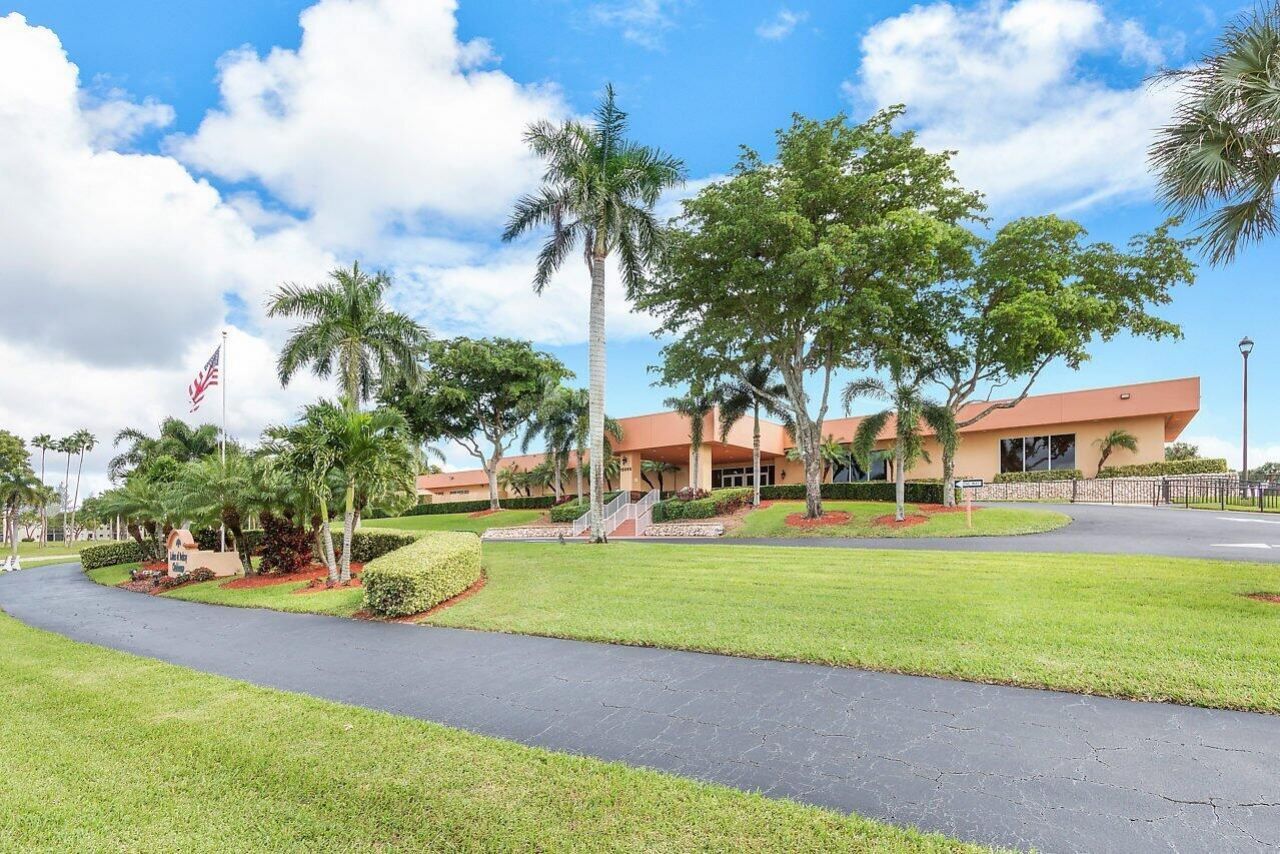 5550 Witney Drive, Unit 102, Delray Beach, FL 33484 Photo