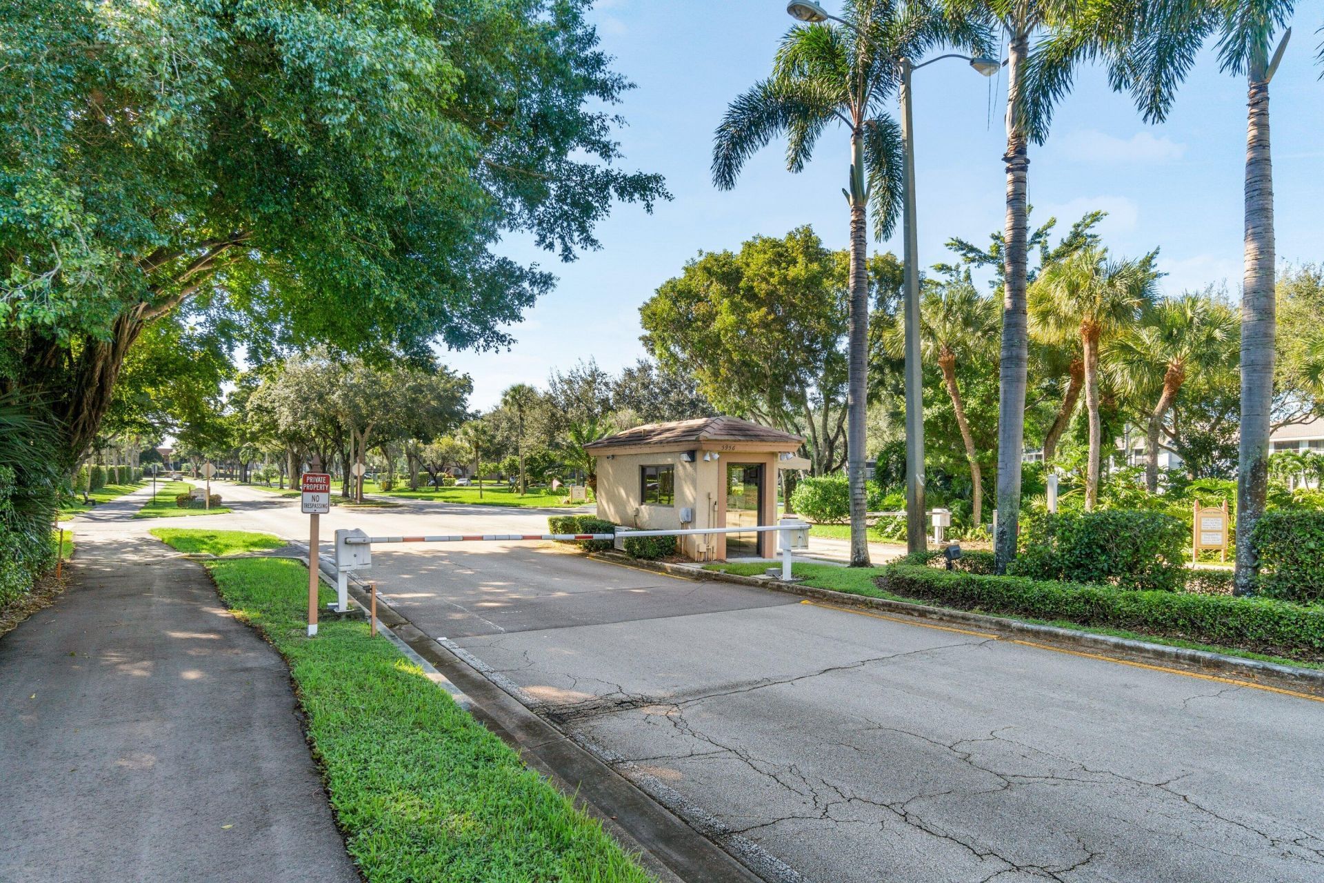 5550 Witney Drive, Unit 102, Delray Beach, FL 33484 Photo