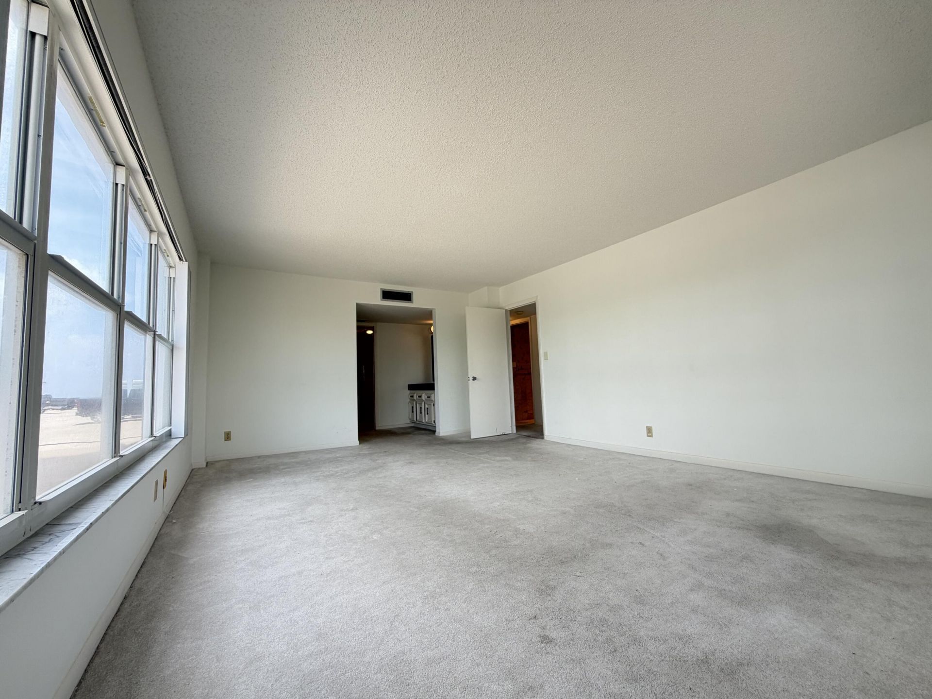 3500 Galt Ocean Drive, Unit 111, Fort Lauderdale, FL 33308 Photo