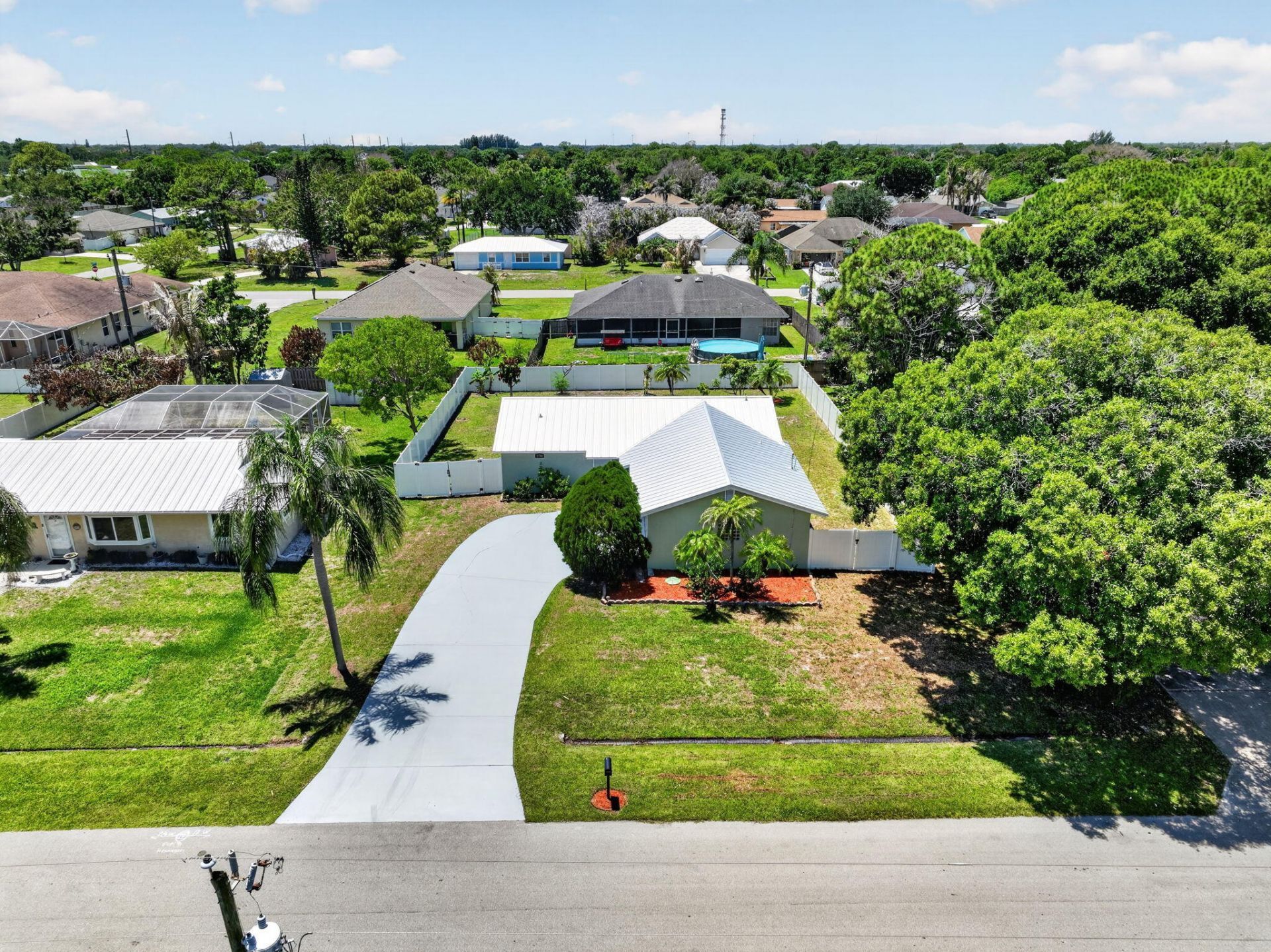 2190 SW Kail Street, Port Saint Lucie, FL 34984 Photo