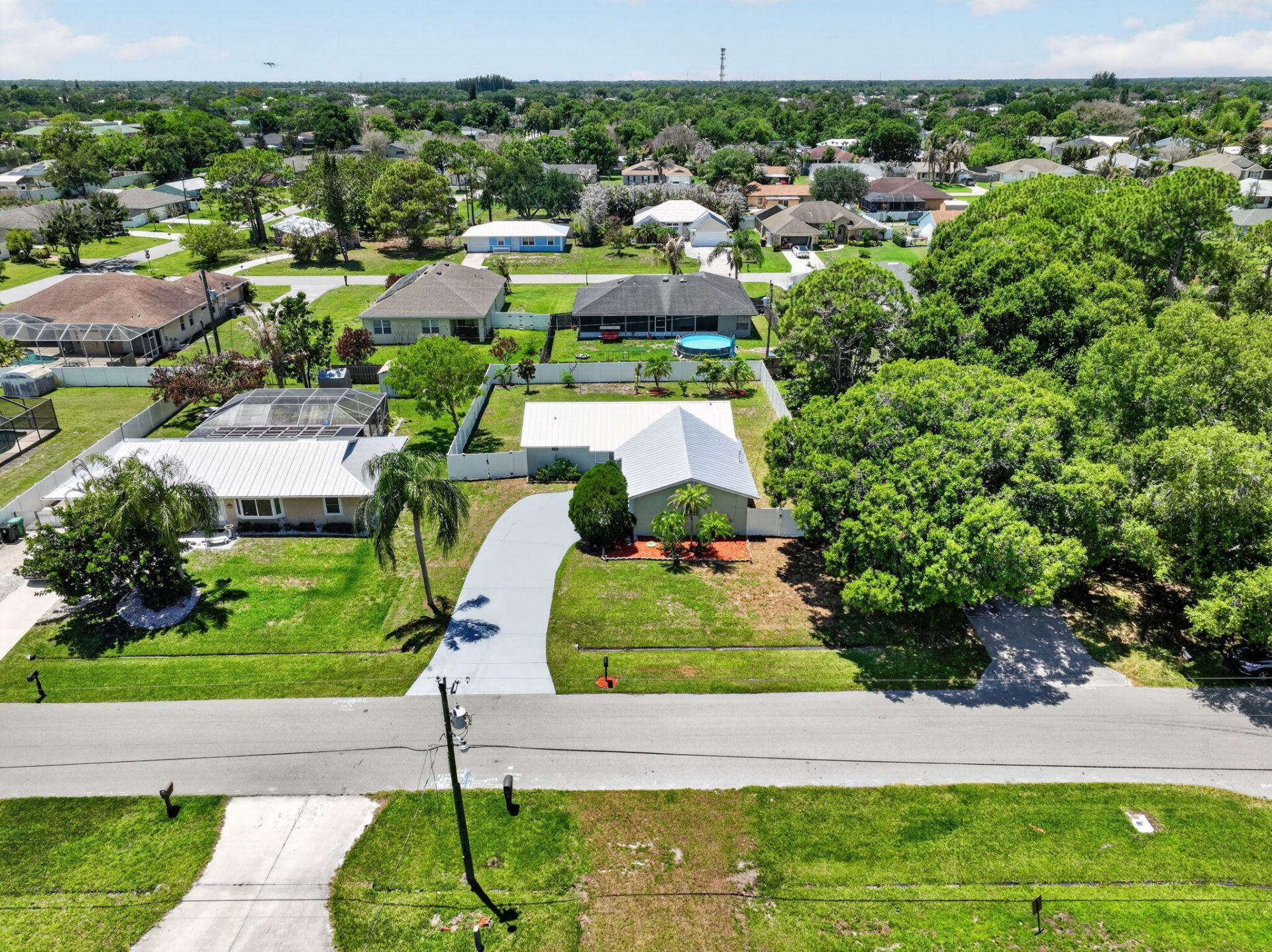 2190 SW Kail Street, Port Saint Lucie, FL 34984 Photo