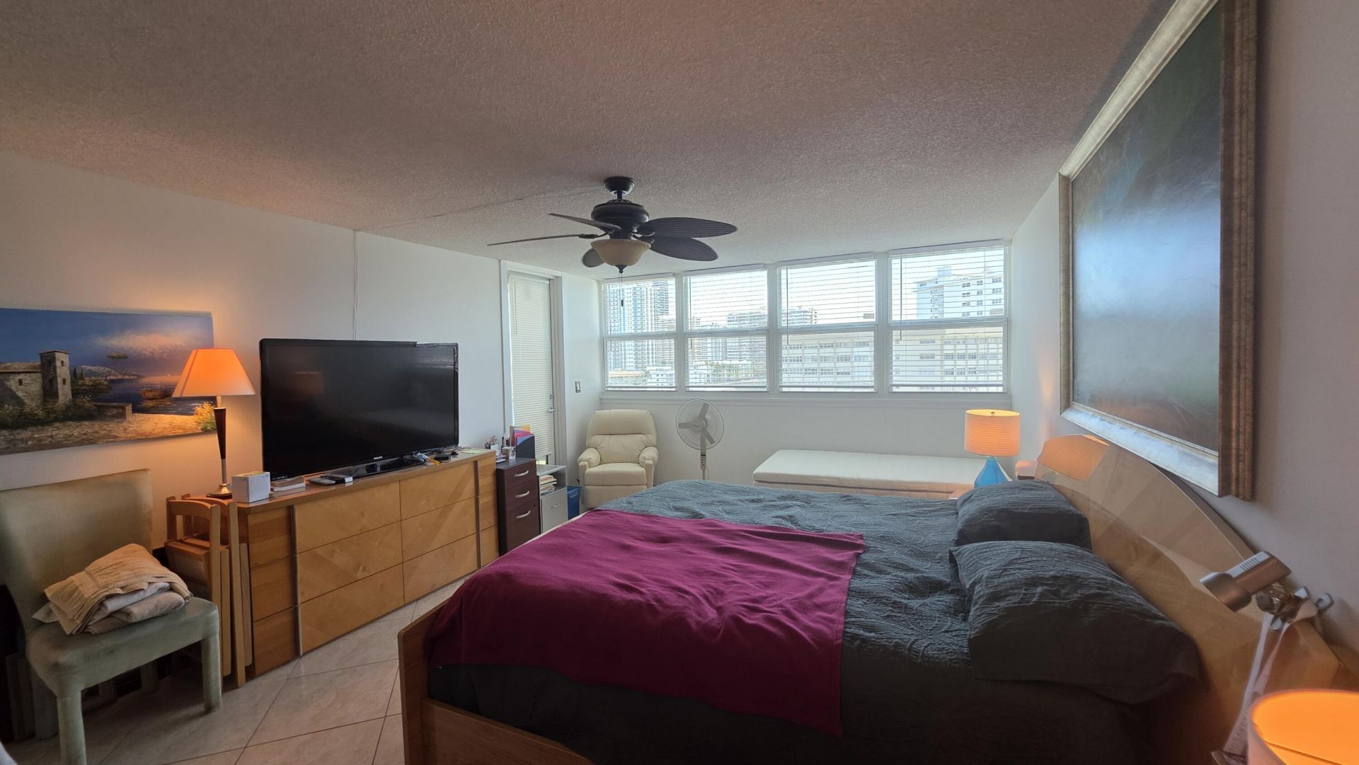 100 Golden Isles Drive, Unit 714, Hallandale Beach, FL 33009 Photo