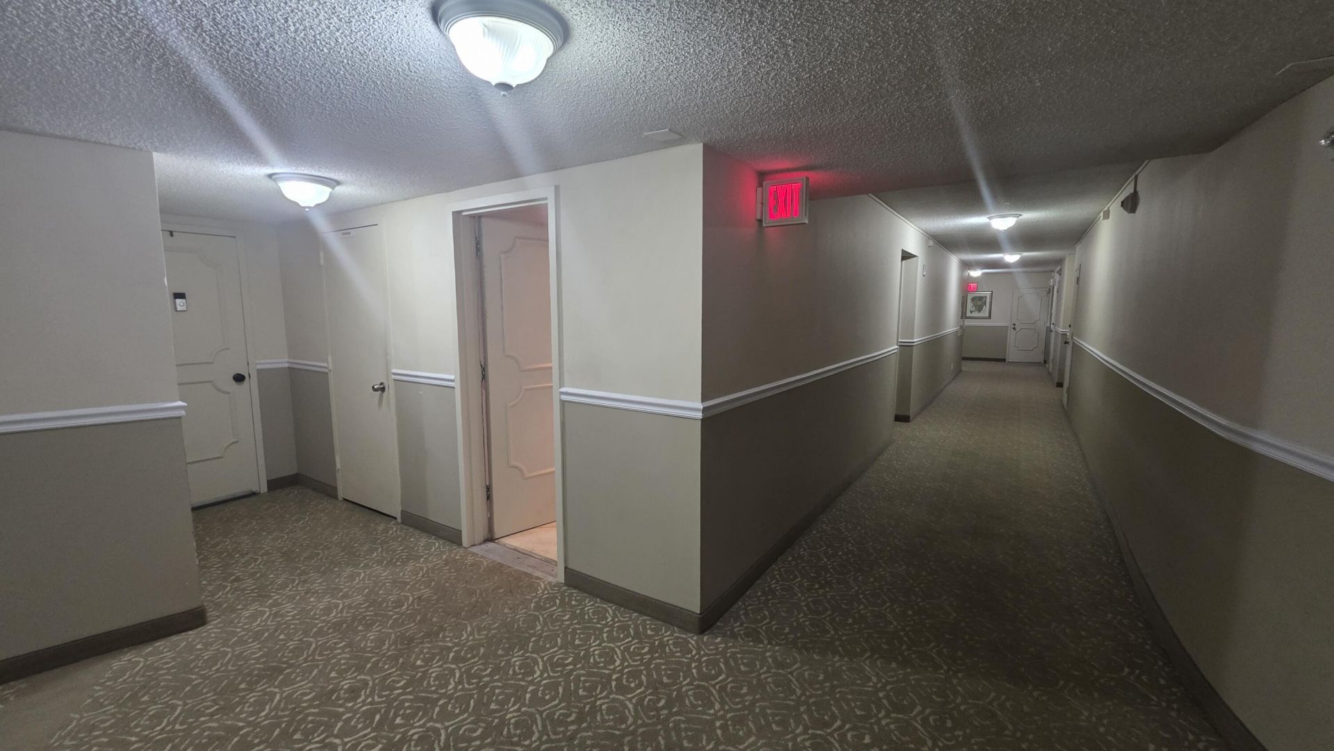 100 Golden Isles Drive, Unit 714, Hallandale Beach, FL 33009 Photo