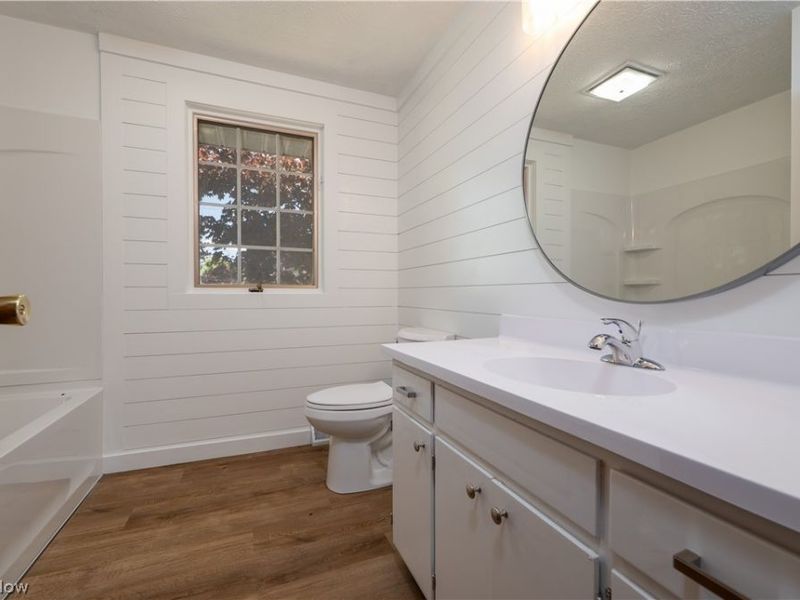 1424 Oak Street, Dover, OH 44622 Photo 20