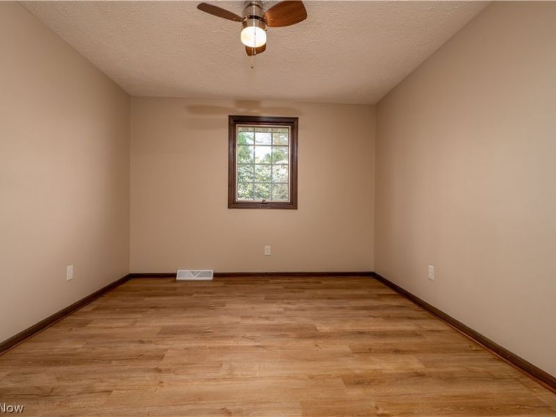 1424 Oak Street, Dover, OH 44622 Photo 22