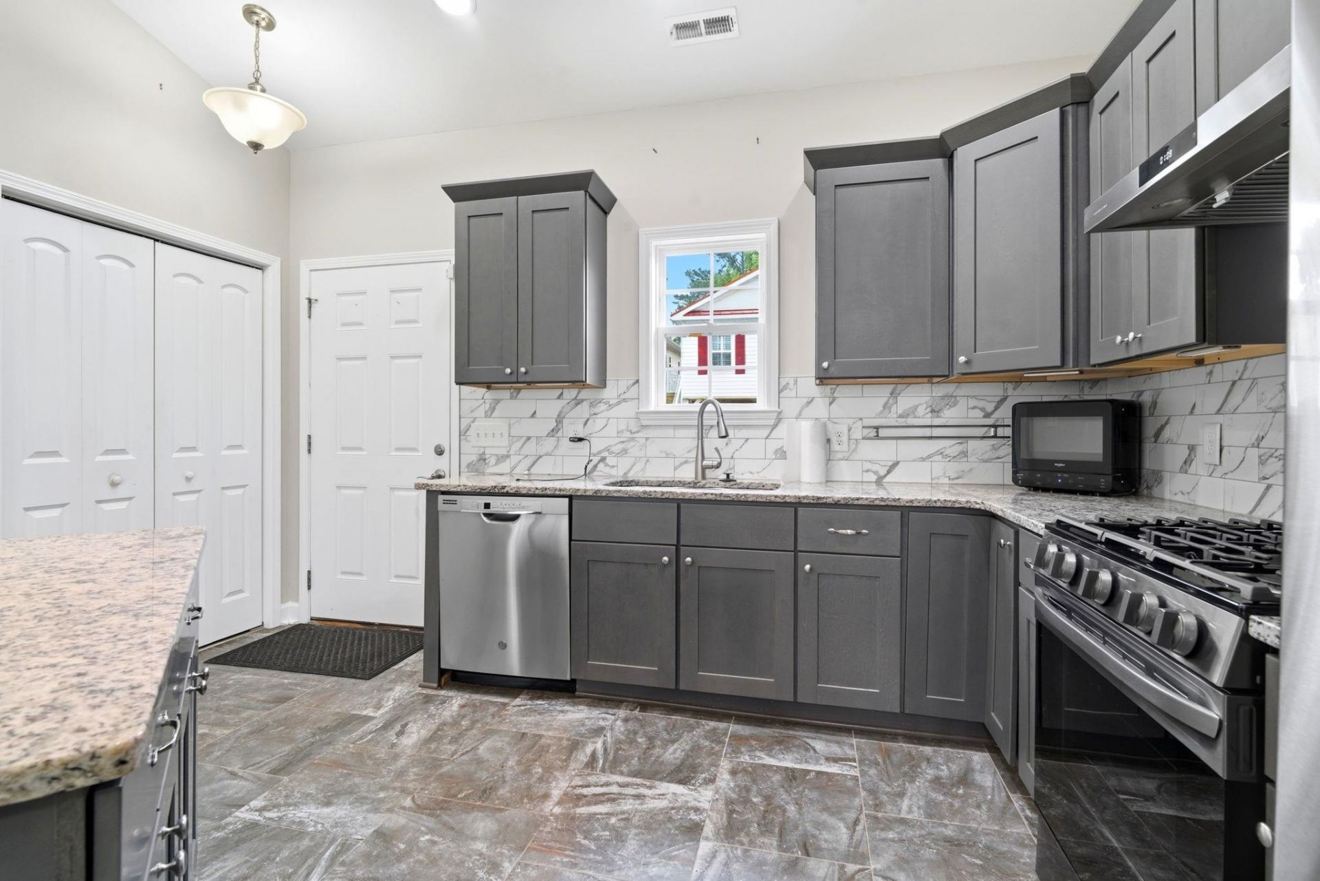4352 Grande Harbour Blvd. Photo 12