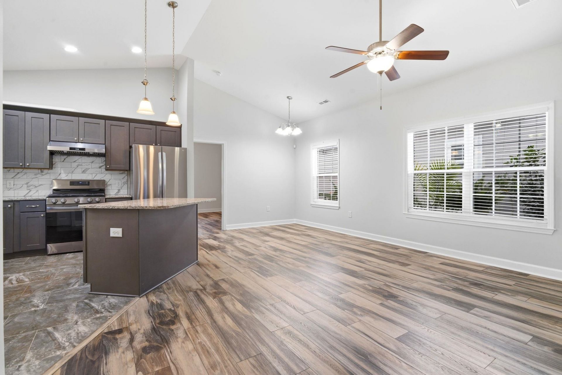 4352 Grande Harbour Blvd. Photo 6