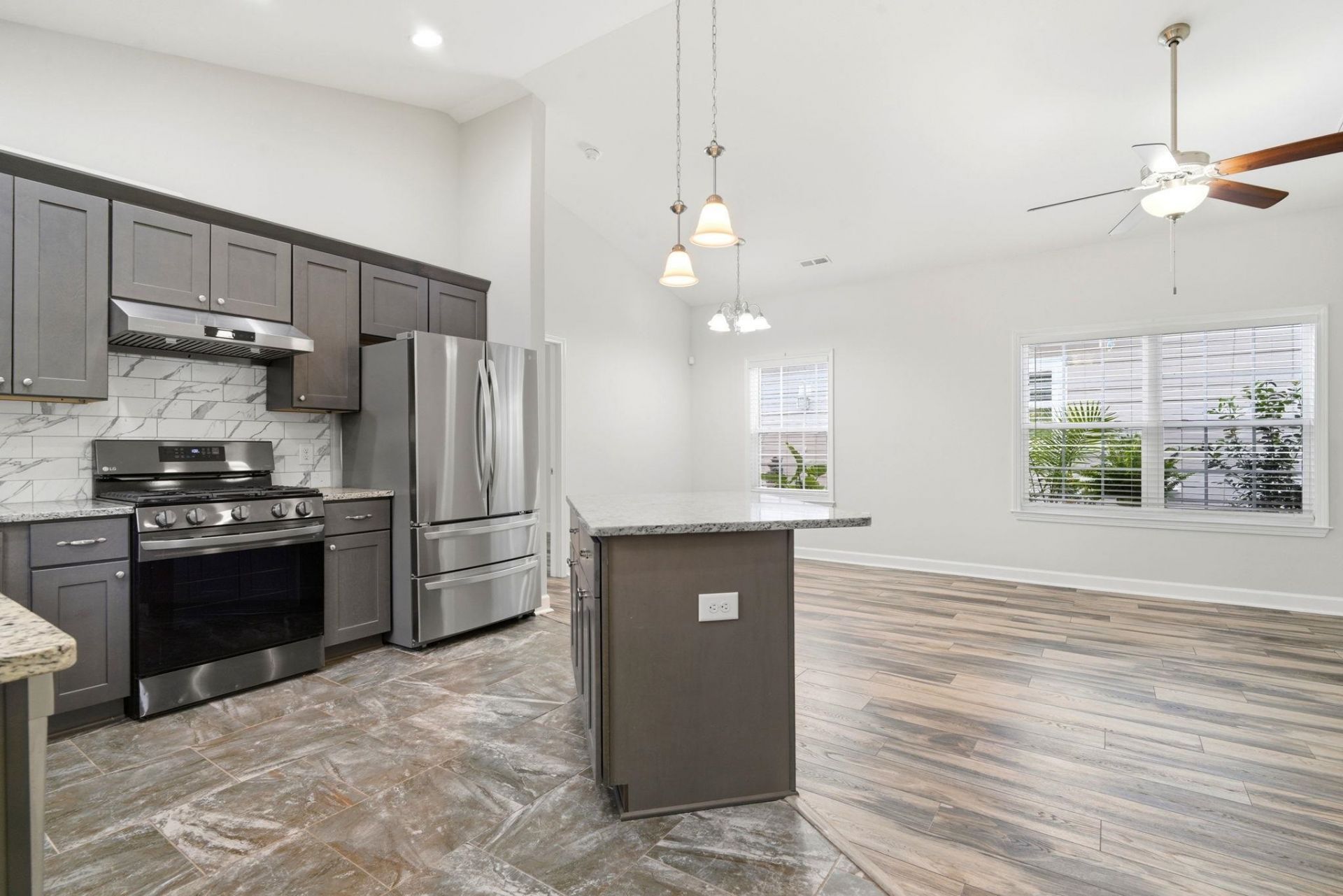 4352 Grande Harbour Blvd. Photo 9