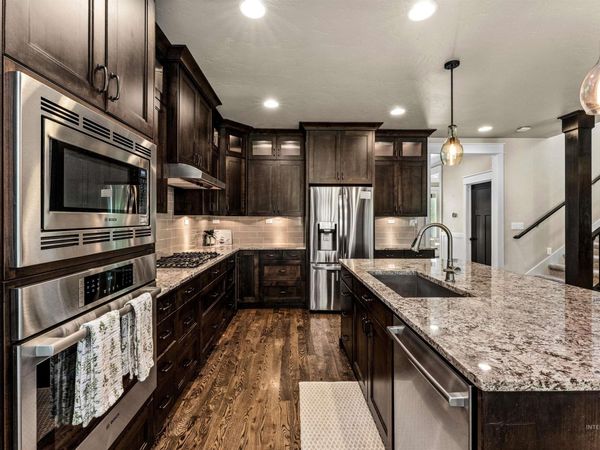 6041 N Mitchum Ave., Meridian, ID 83646