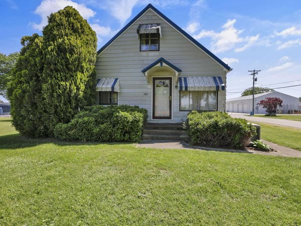 300 N Johns Street , Amanda, OH 43102