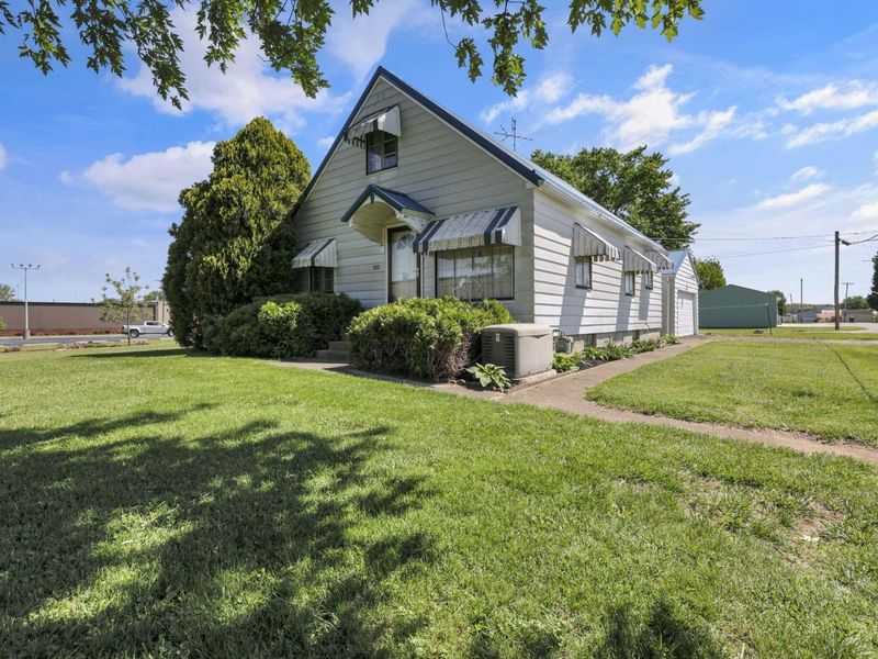 300 N Johns Street , Amanda, OH 43102 Photo 2